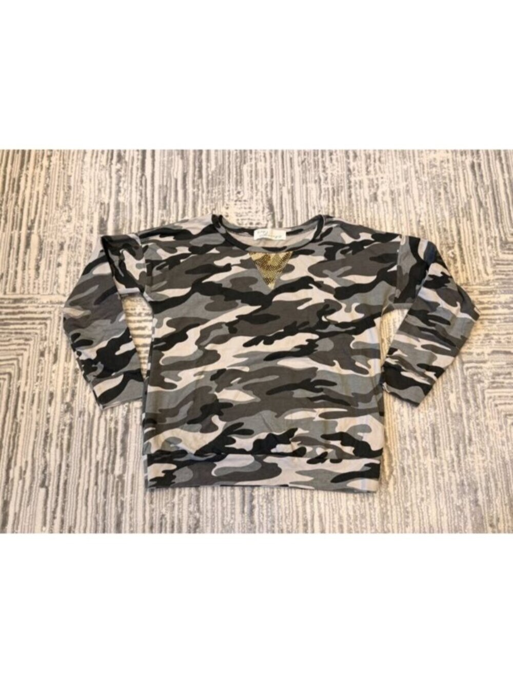 NEW Vintage Havana women's medium black/gray camo sweatshirt